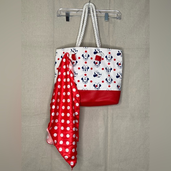 Disney Minnie Mouse Tote With Attached Scarf - Picture 3 of 6